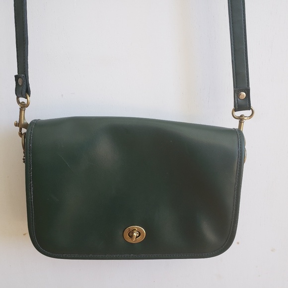 Coach Handbags - Coach vintage green leather purse